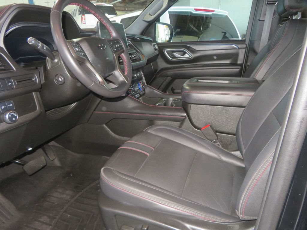 Used 2022 Chevrolet Tahoe RST w/ Luxury Package RWD image 19