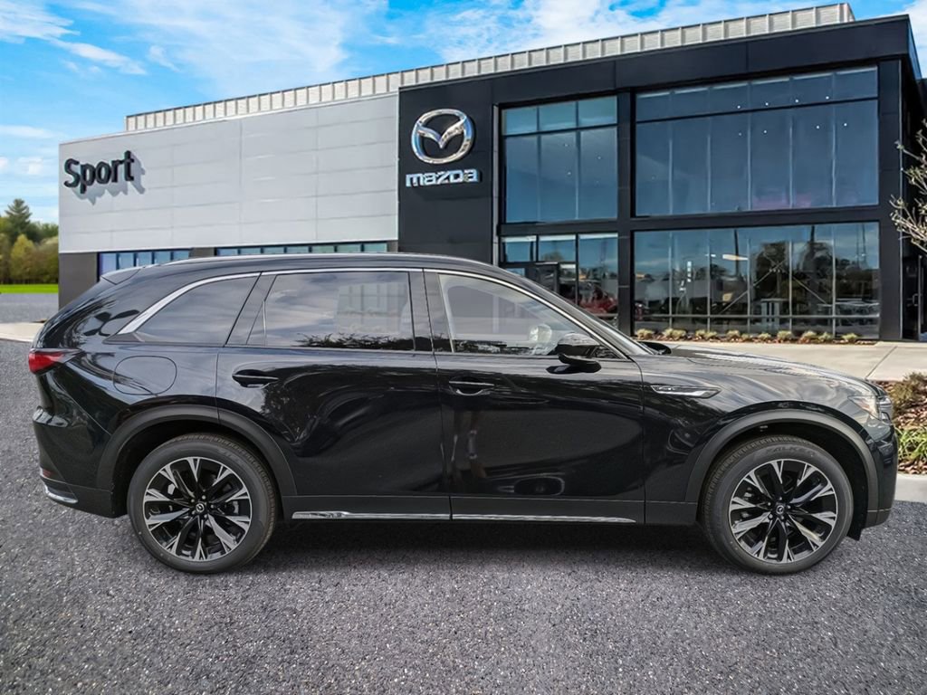 New 2025 MAZDA CX-90 Plug-In Hybrid w/ Premium Plus image 2