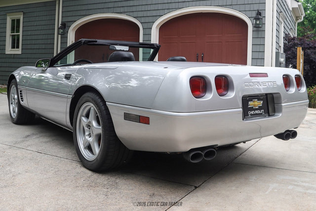 Used 1996 Chevrolet Corvette Convertible RWD image 6