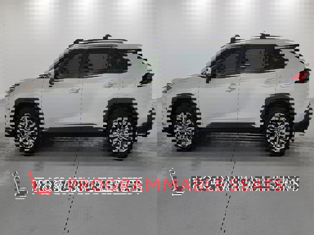 Used 2023 Toyota RAV4 Limited image 6