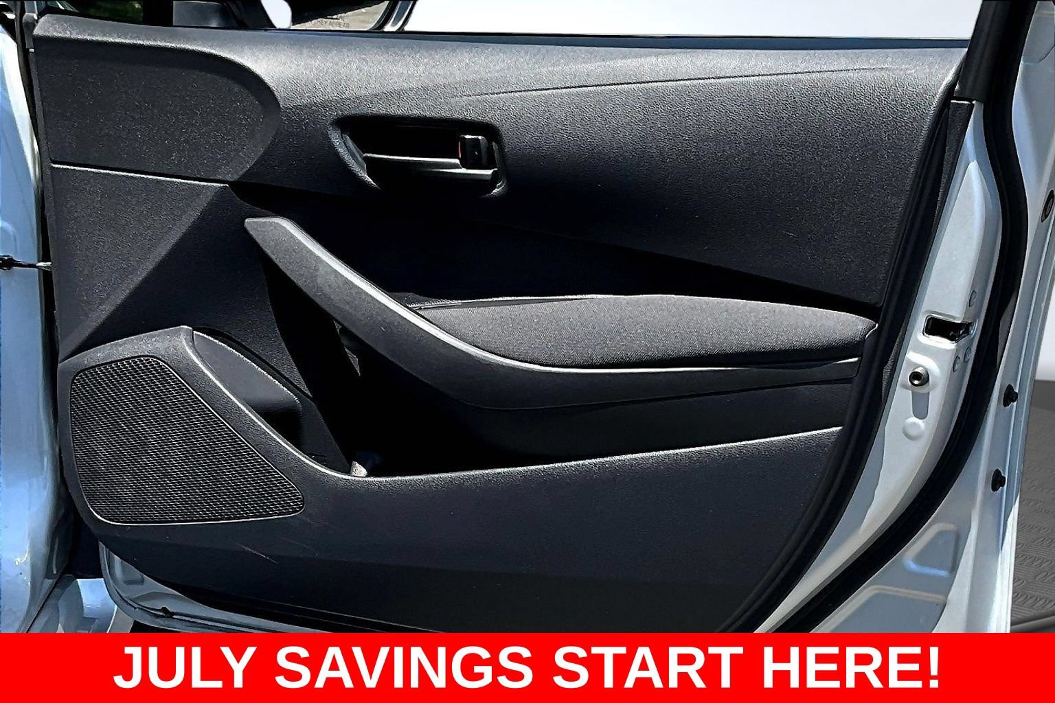 Used 2024 Toyota Corolla LE FWD image 33