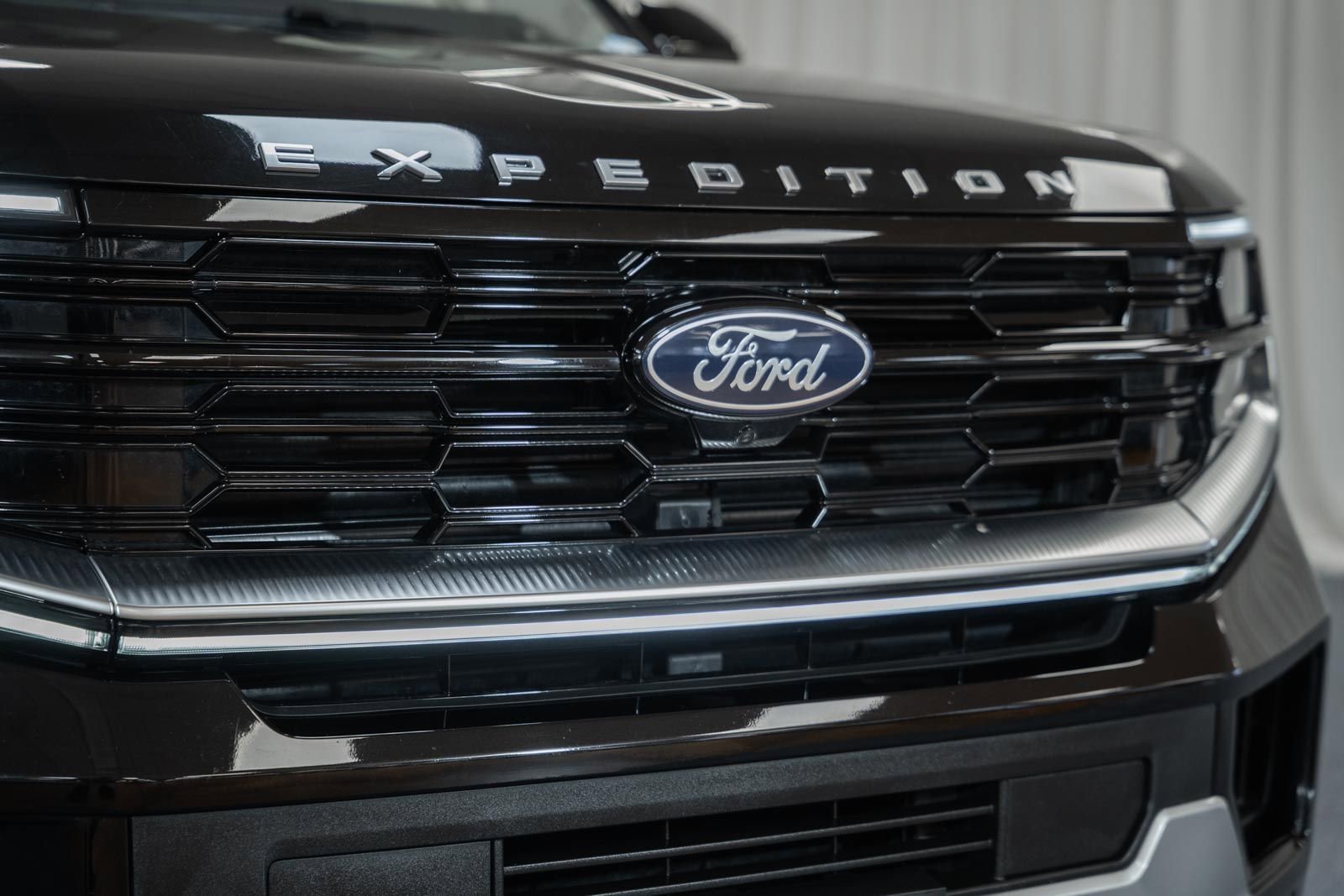 Used 2025 Ford Expedition Max Platinum image 19