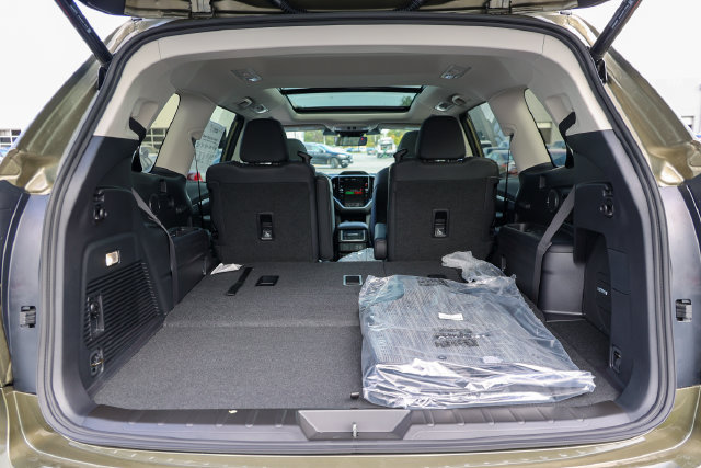 New 2027 Subaru Ascent Limited AWD/4WD image 33