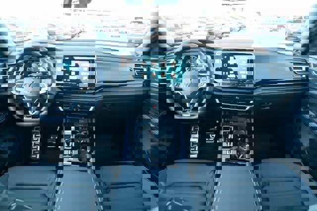 New 2026 Volkswagen Atlas Cross Sport SEL R-Line image 30