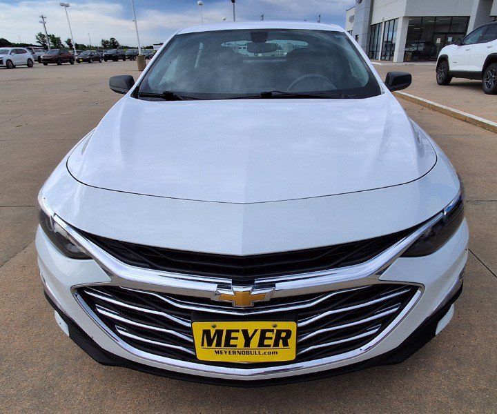 Used 2020 Chevrolet Malibu LS FWD image 3