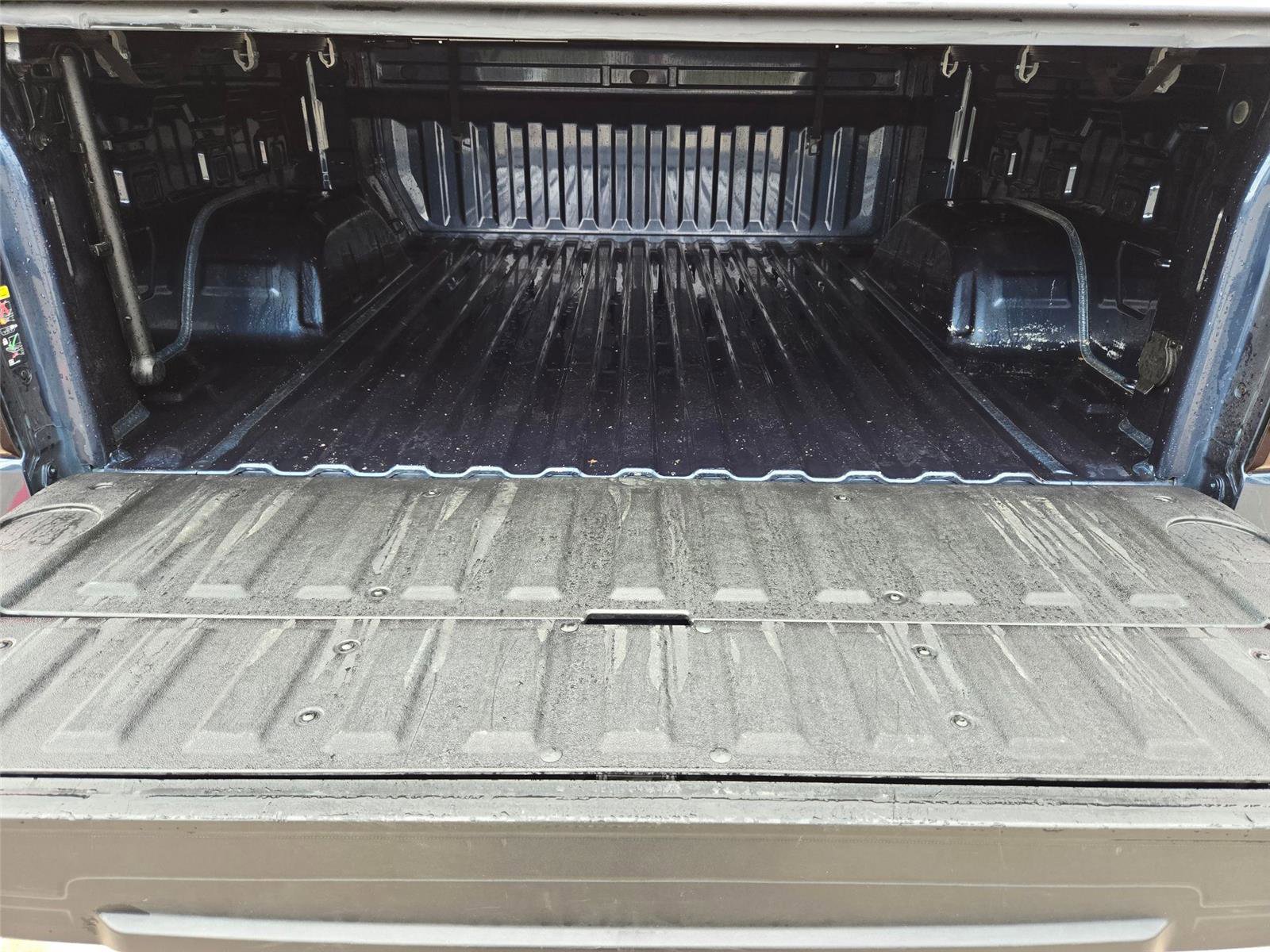 Used 2023 GMC Sierra 1500 SLE AWD/4WD image 29
