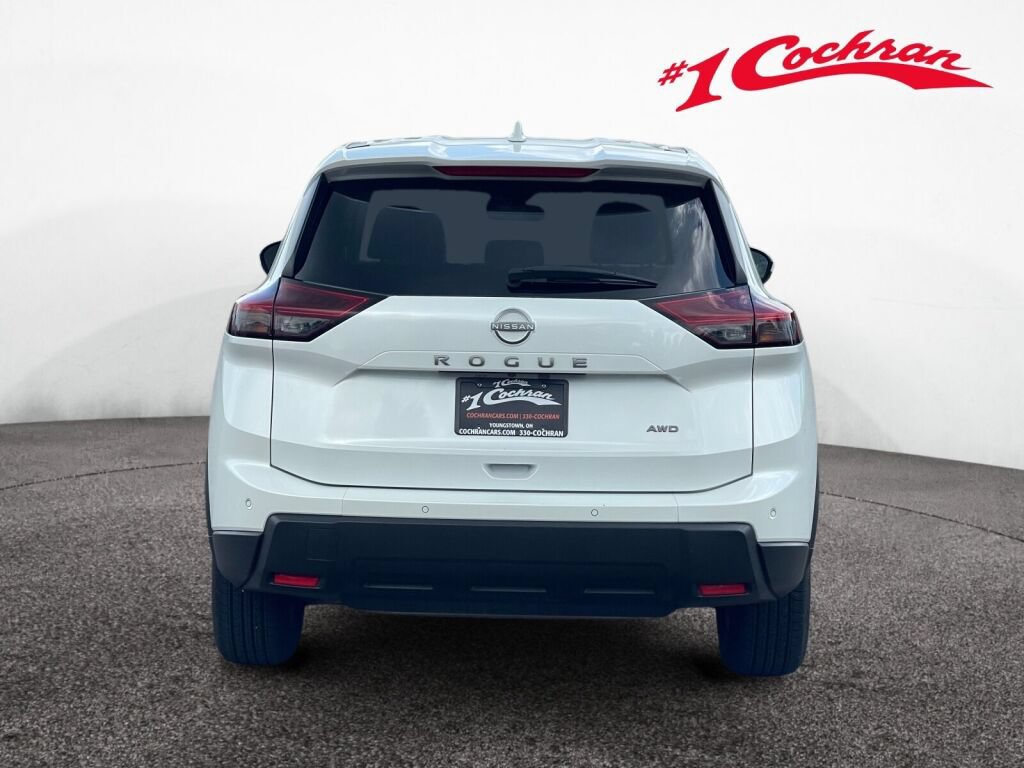 Used 2025 Nissan Rogue SV AWD/4WD image 26