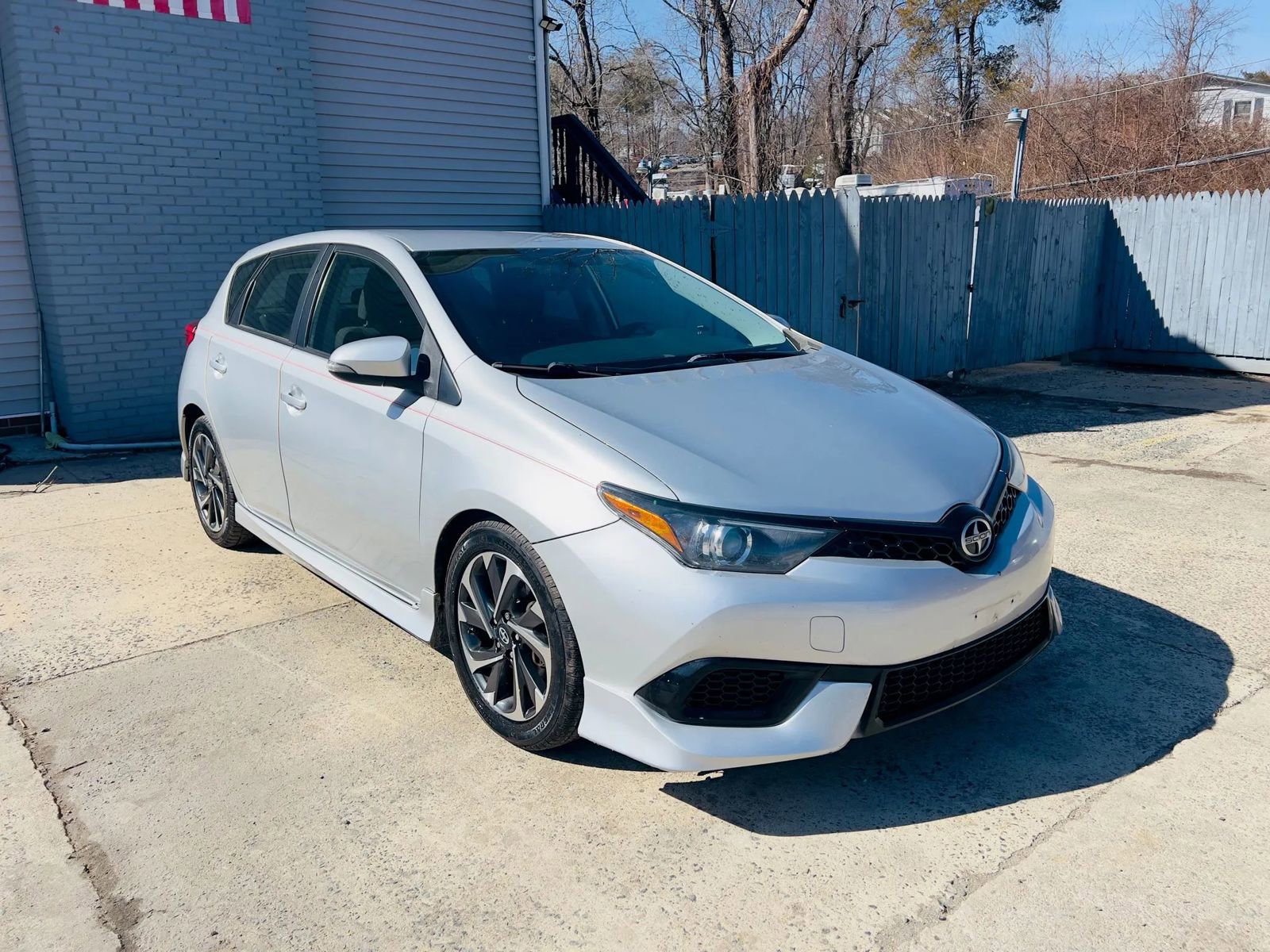 Used 2016 Scion iM image 3