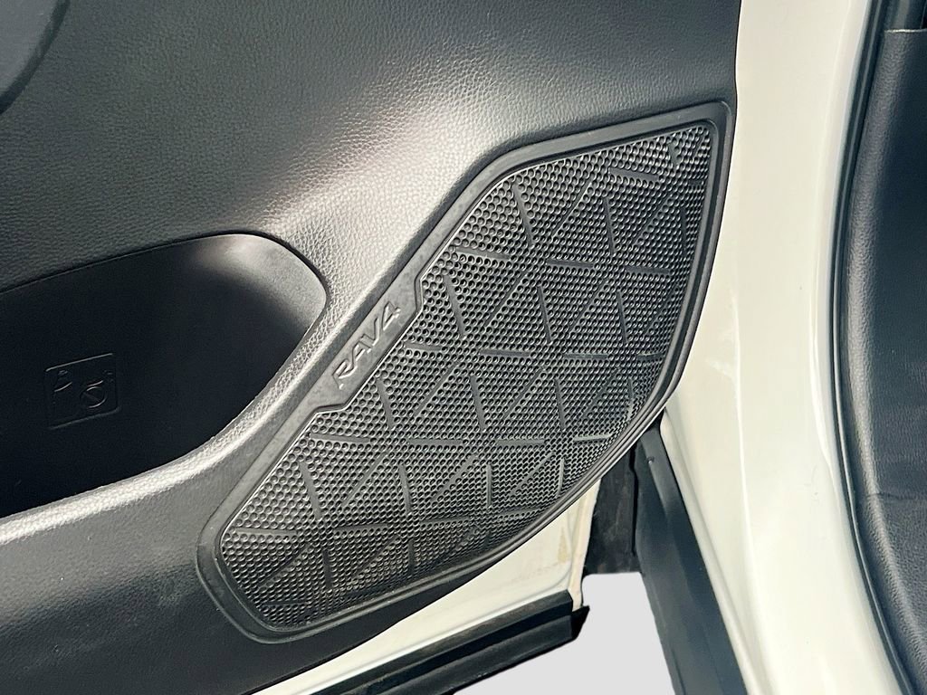 Used 2022 Toyota RAV4 XSE w/ XSE Grade Weather Package image 19