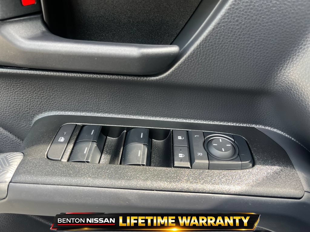 Used 2025 Toyota 4Runner TRD Off-Road AWD/4WD image 13