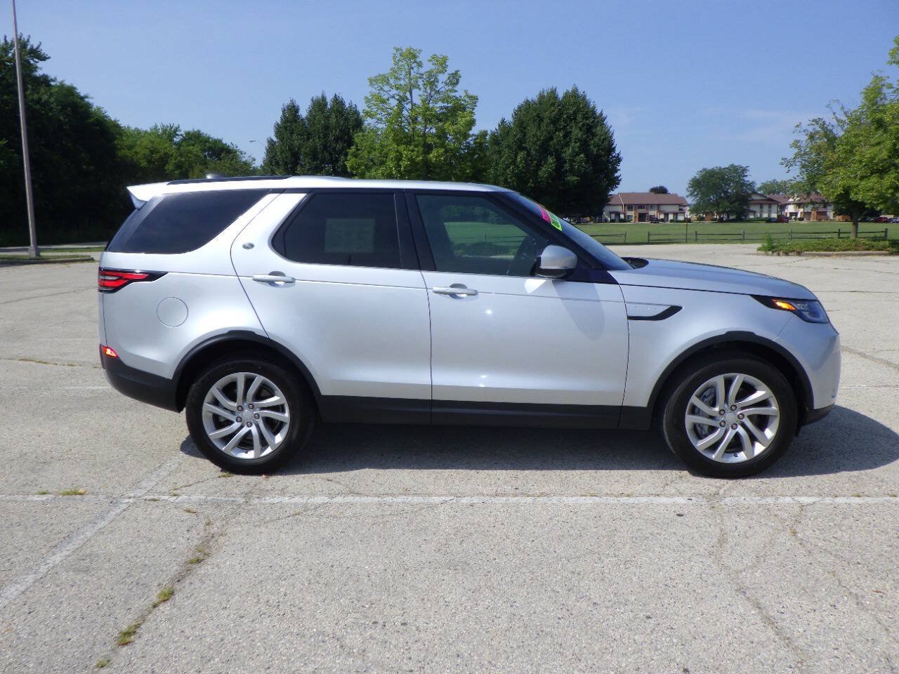 Used 2019 Land Rover Discovery HSE AWD/4WD image 6