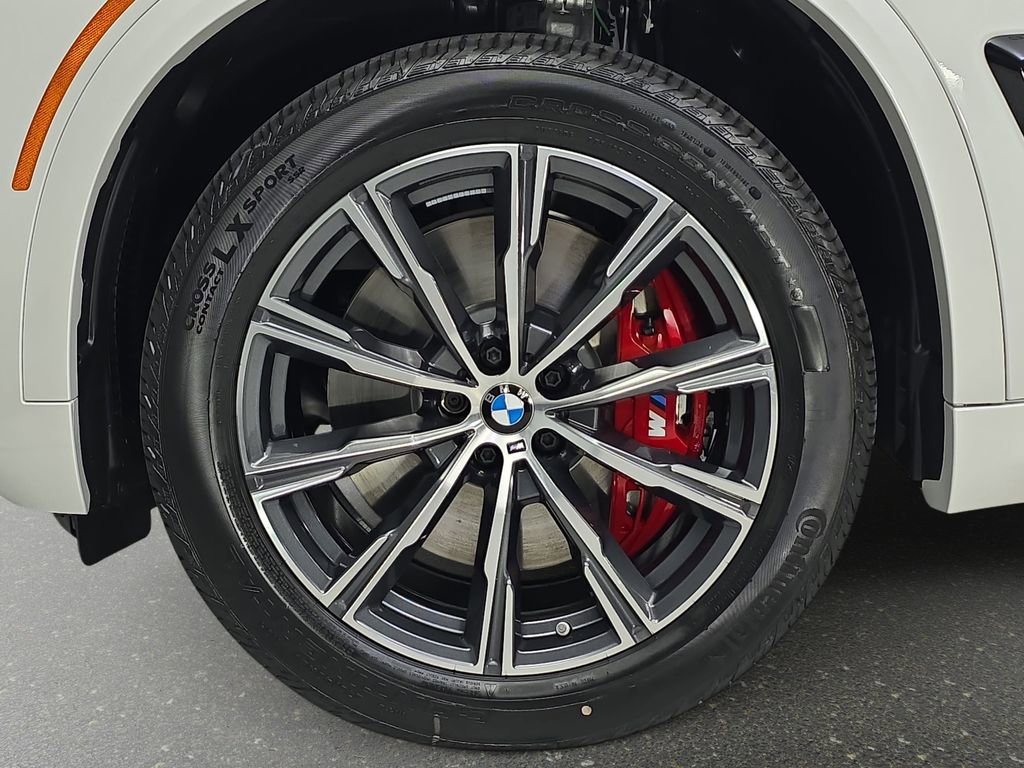 New 2026 BMW X5 xDrive50e w/ Executive Package image 32