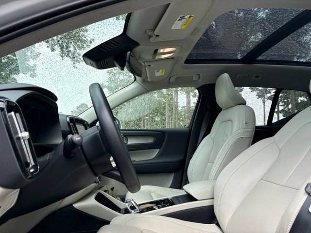 Used 2023 Volvo XC40 B5 Plus w/ Protection Package Premier AWD/4WD image 20
