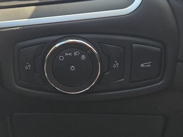 Used 2016 Ford Edge SEL w/ Equipment Group 201A AWD/4WD image 27