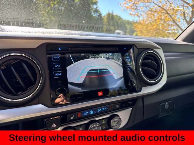 Used 2020 Toyota Tacoma SR5 AWD/4WD image 18
