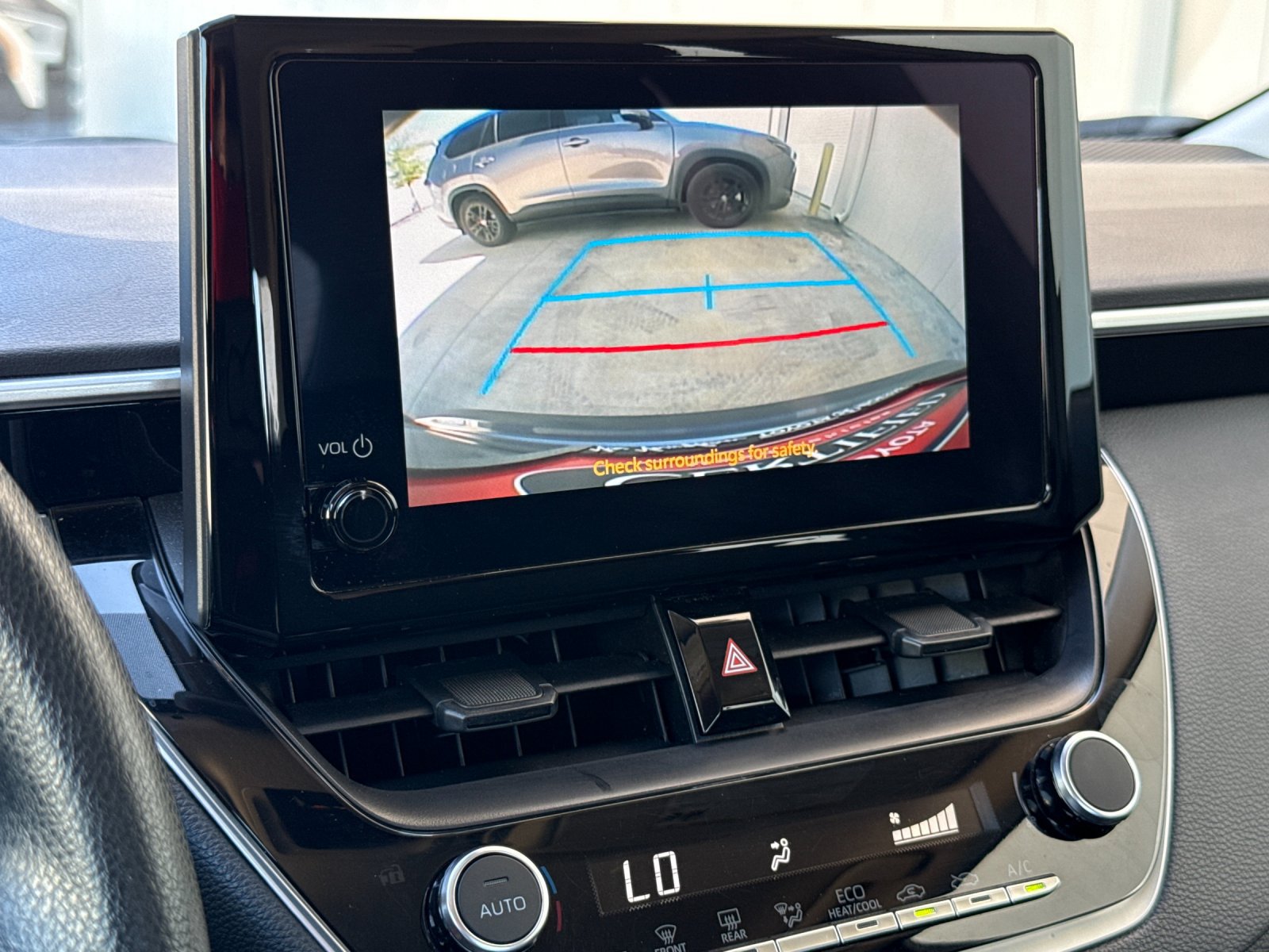 Used 2025 Toyota Corolla LE FWD image 16