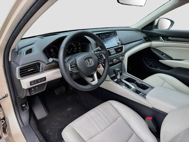 Used 2018 Honda Accord Touring image 24