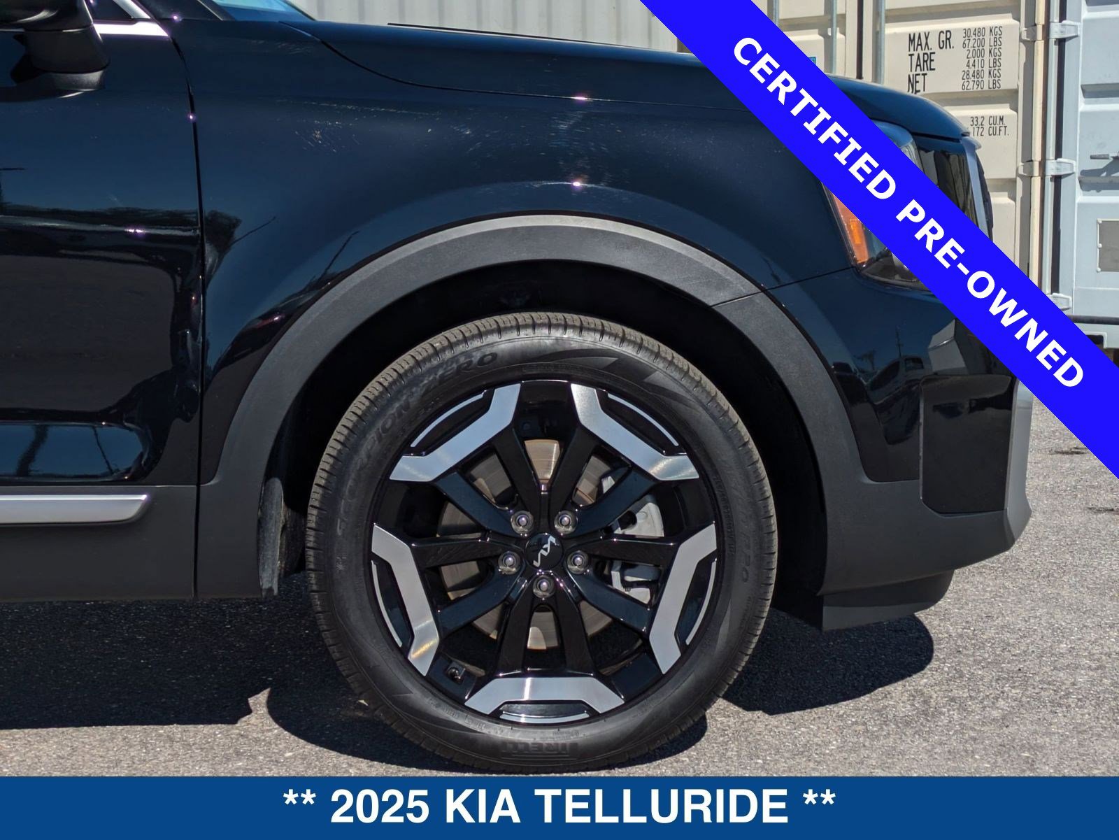 Used 2025 Kia Telluride EX image 11