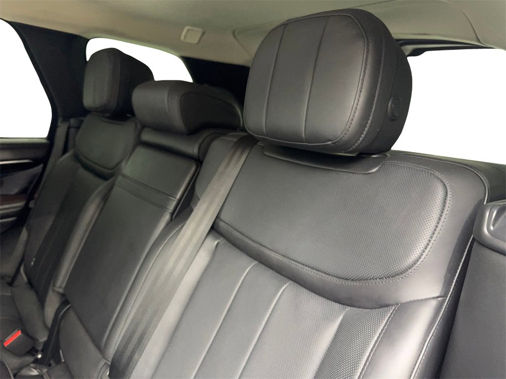 Used 2023 Land Rover Range Rover SE image 33