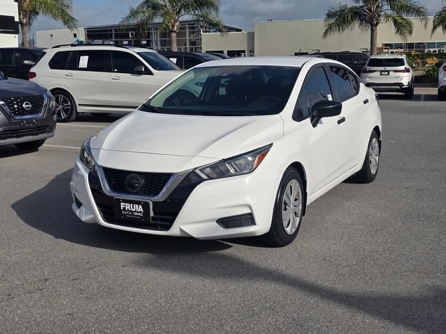Used 2020 Nissan Versa S FWD image 2