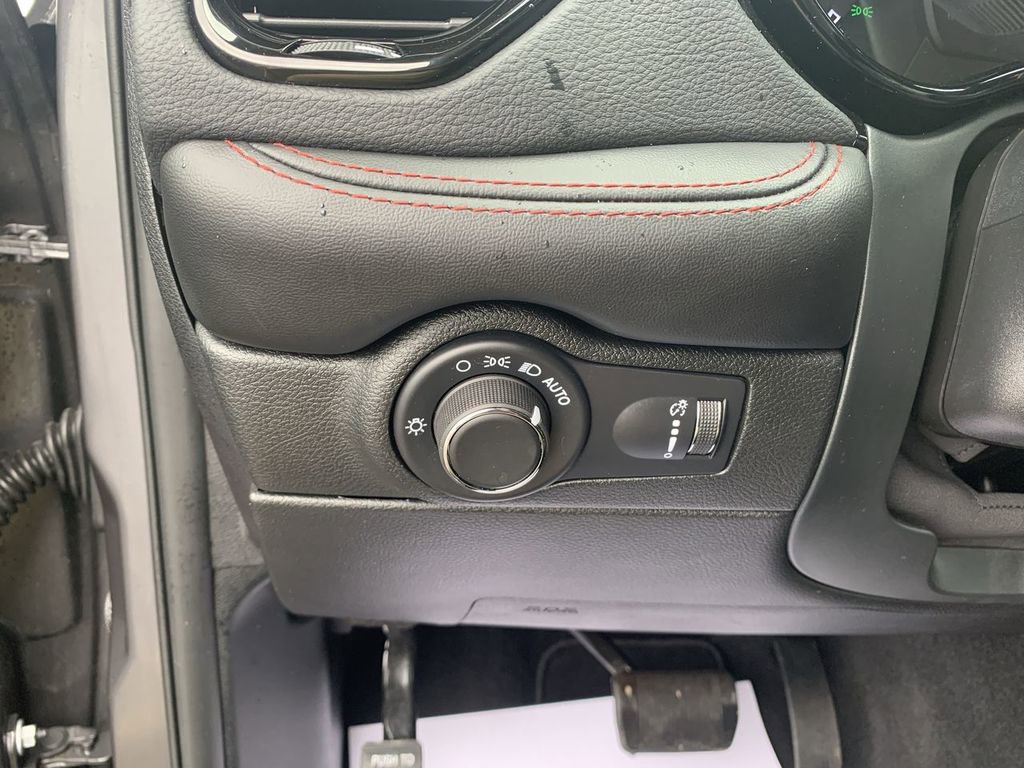 Used 2026 Dodge Durango GT image 14