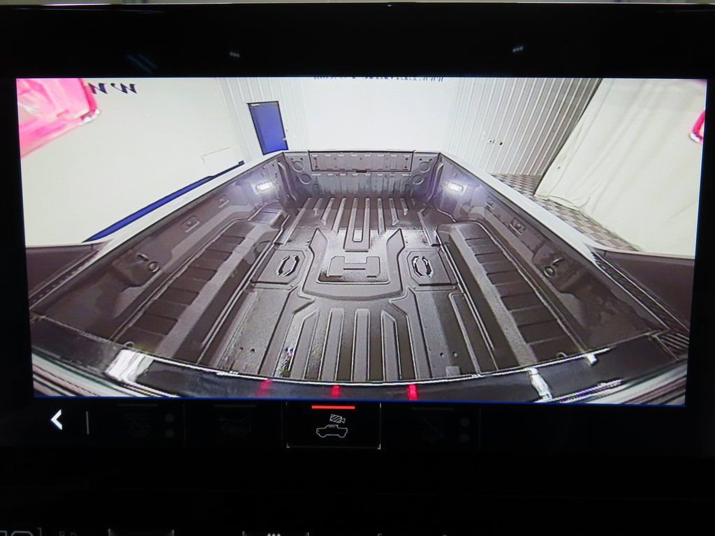 Used 2025 GMC Hummer EV 2X AWD/4WD image 22