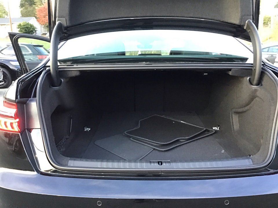 Certified 2025 Audi A6 2.0T Premium image 15