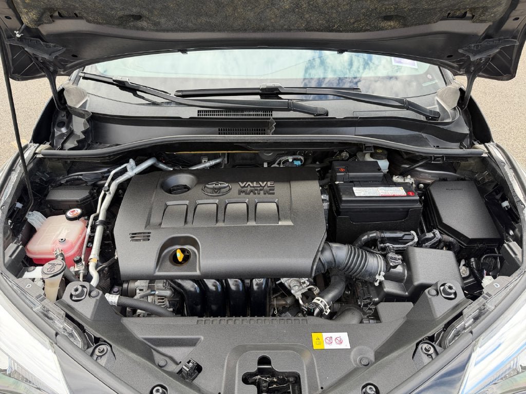 Used 2021 Toyota C-HR XLE FWD image 29