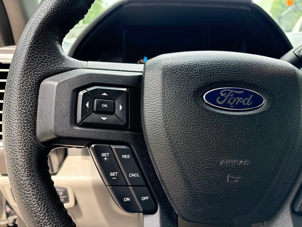 Used 2015 Ford F150 XLT w/ Equipment Group 302A Luxury AWD/4WD image 22