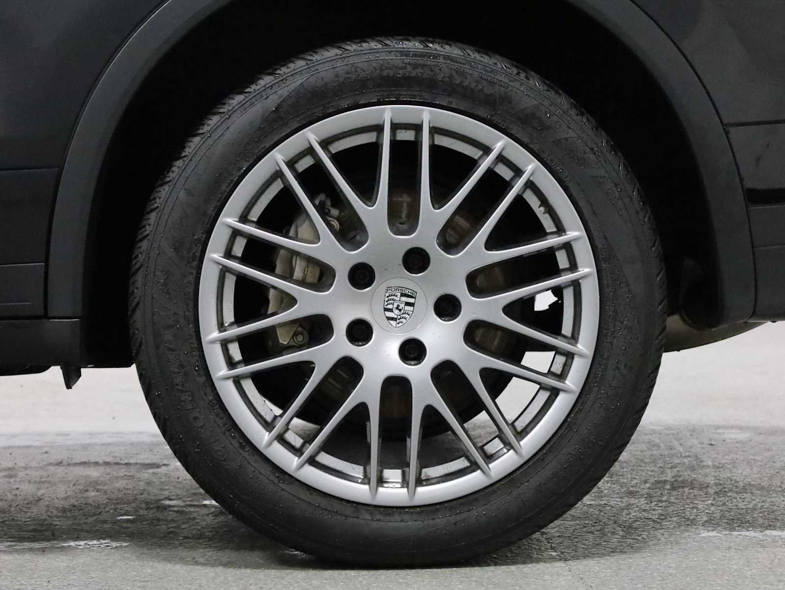 Used 2017 Porsche Cayenne S AWD/4WD image 39