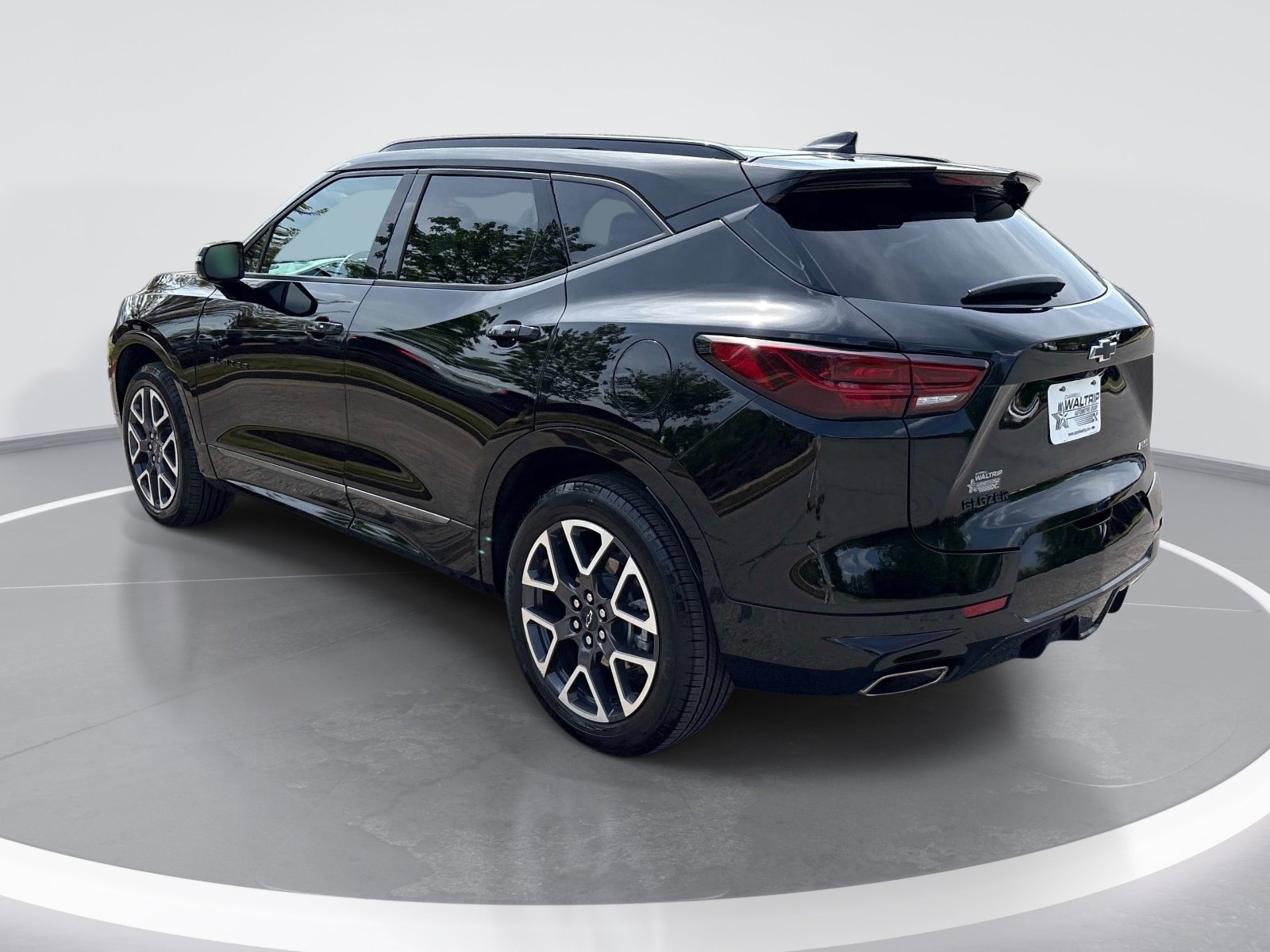 Used 2023 Chevrolet Blazer RS w/ Driver Confidence II Package image 6