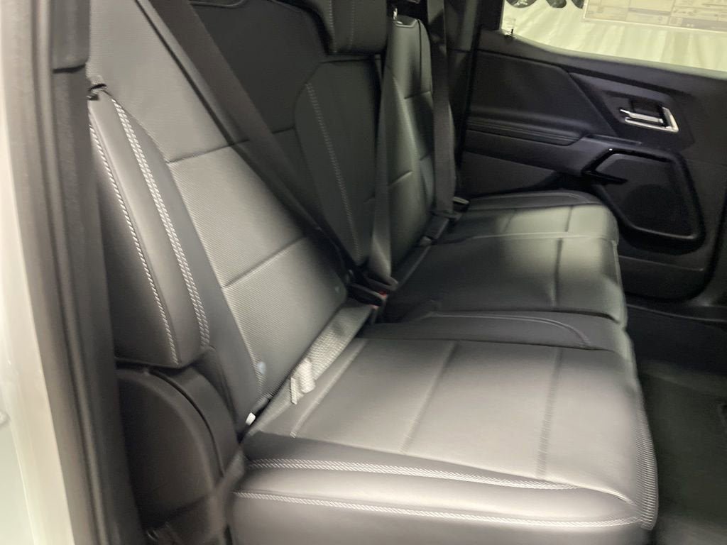 New 2025 Chevrolet Silverado EV LT AWD/4WD image 13