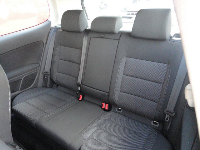 Used 2012 Volkswagen Golf TDI image 13