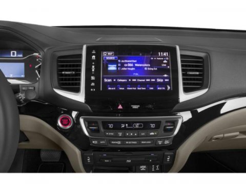 Used 2018 Honda Pilot Touring image 13
