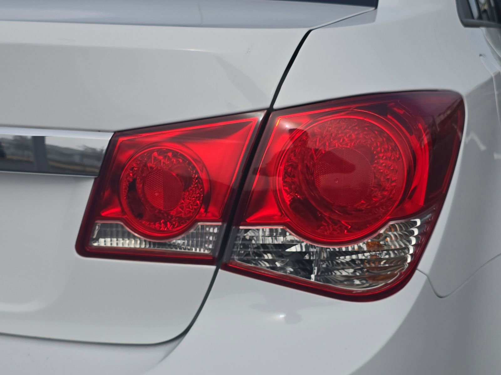 Used 2014 Chevrolet Cruze LS image 8