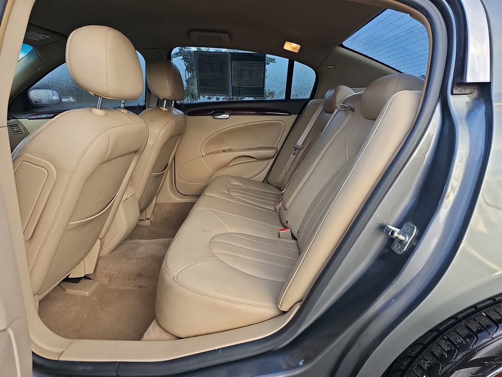 Used 2007 Buick Lucerne CXL w/ Luxury Package image 17