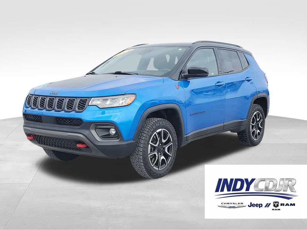 Used 2024 Jeep Compass Trailhawk image 1