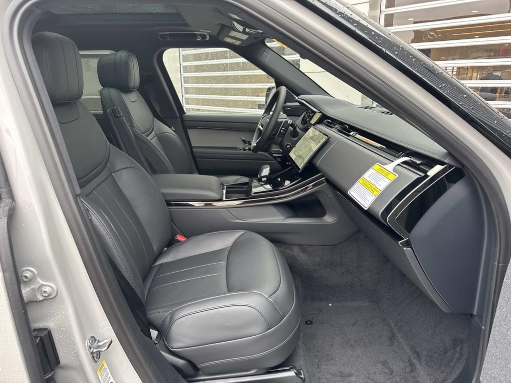 New 2026 Land Rover Range Rover Sport Dynamic SE AWD/4WD image 10