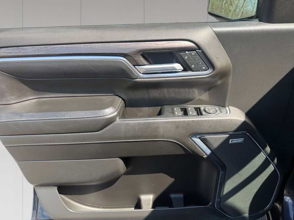 Used 2024 Chevrolet Silverado 1500 LTZ w/ LTZ Premium Package image 11