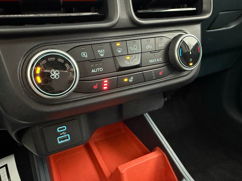 Certified 2024 Ford Maverick XLT w/ XLT Luxury Package image 25