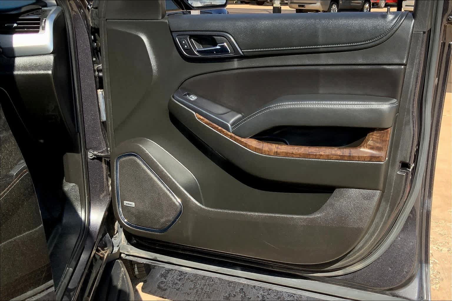 Used 2018 Chevrolet Suburban LT AWD/4WD image 22