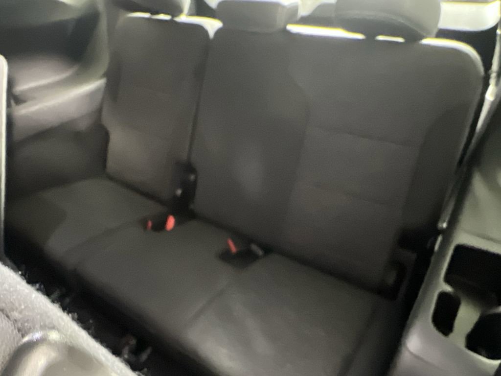 Certified 2025 Chevrolet Traverse LT w/ Sun and Wheel Package image 22