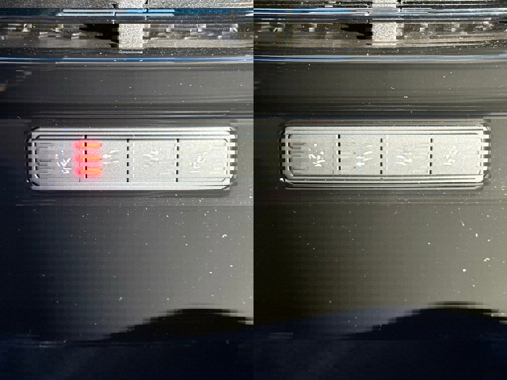 New 2025 Land Rover Range Rover Sport Dynamic SE image 33