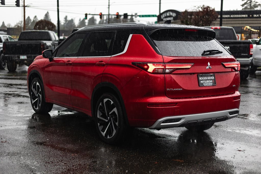 Used 2024 Mitsubishi Outlander SEL image 10