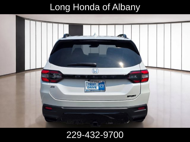 New 2026 Honda Pilot Sport image 8
