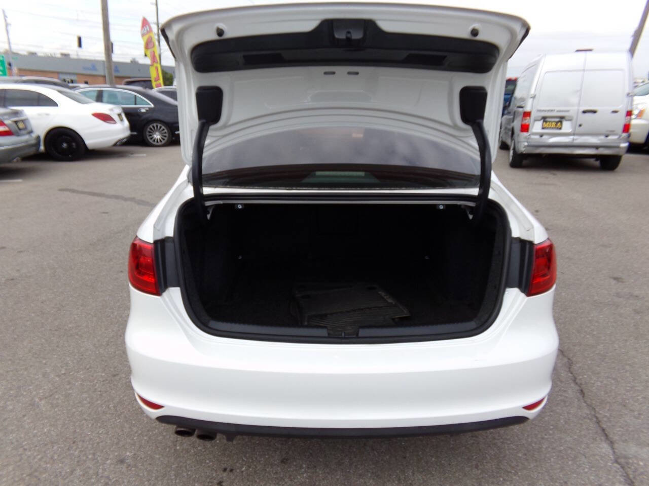 Used 2013 Volkswagen Jetta GLI Autobahn image 21