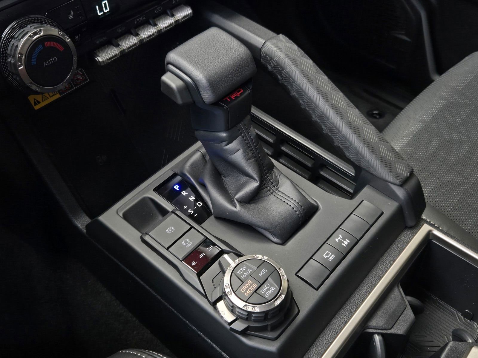 Certified 2026 Toyota 4Runner TRD Off-Road Premium AWD/4WD image 17