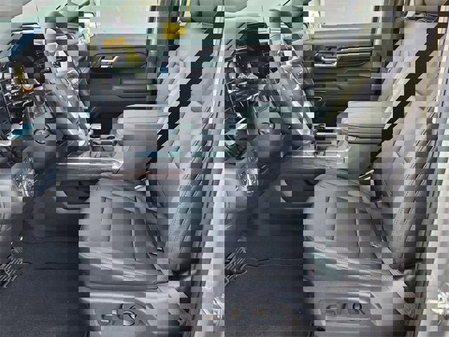 New 2026 GMC Sierra 1500 SLT w/ SLT Premium Plus Package image 9