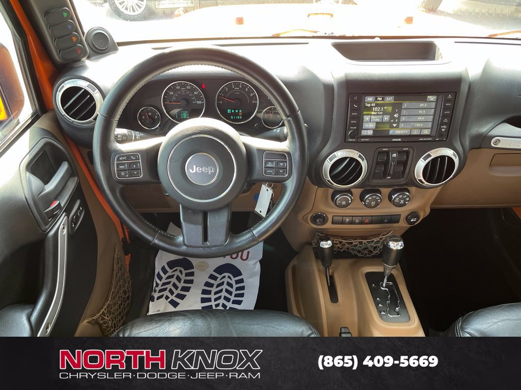 Used 2013 Jeep Wrangler Unlimited Rubicon w/ Connectivity Group AWD/4WD image 12