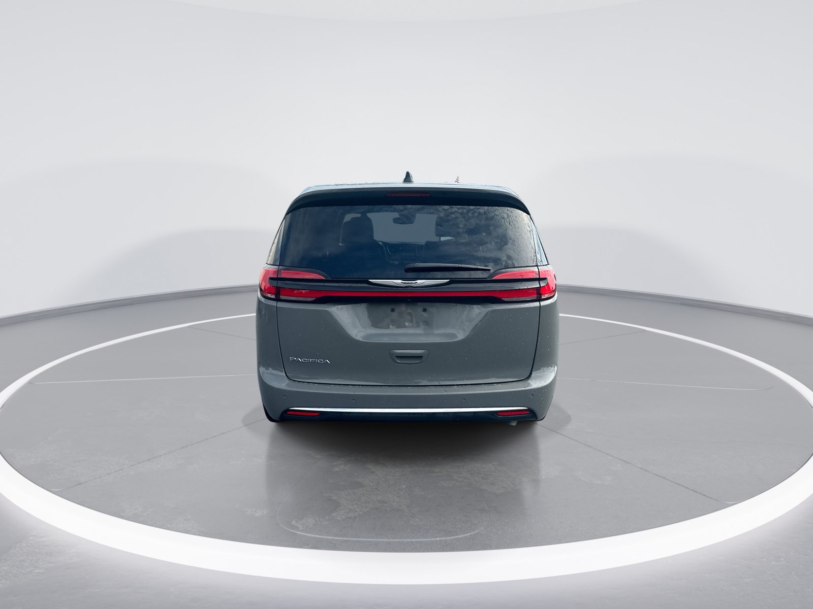 Used 2025 Chrysler Pacifica Select FWD image 8